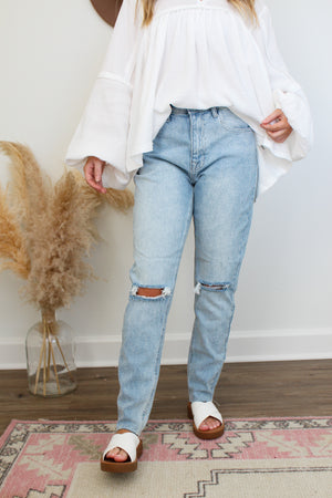 Distressed Knee High Rise Mom Jeans